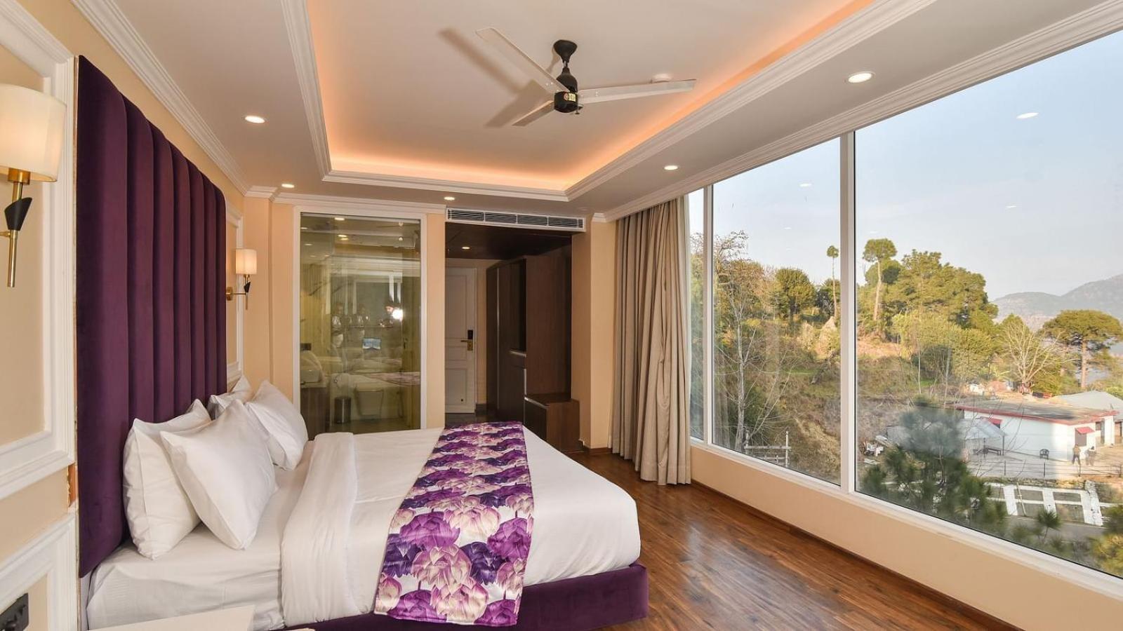 Claret Inn & Suites - ดัลเฮาซี ภายนอก รูปภาพ