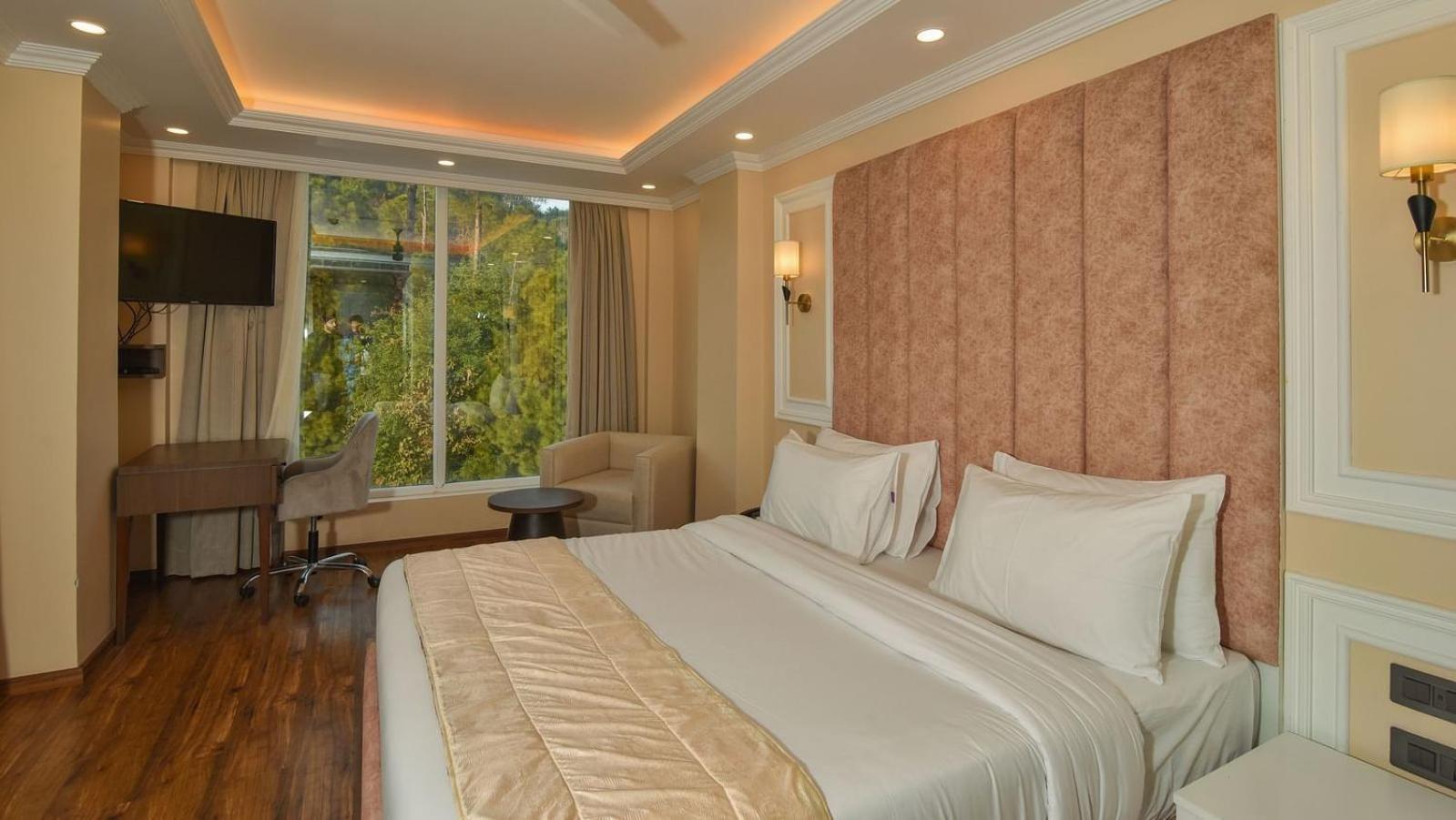 Claret Inn & Suites - ดัลเฮาซี ภายนอก รูปภาพ