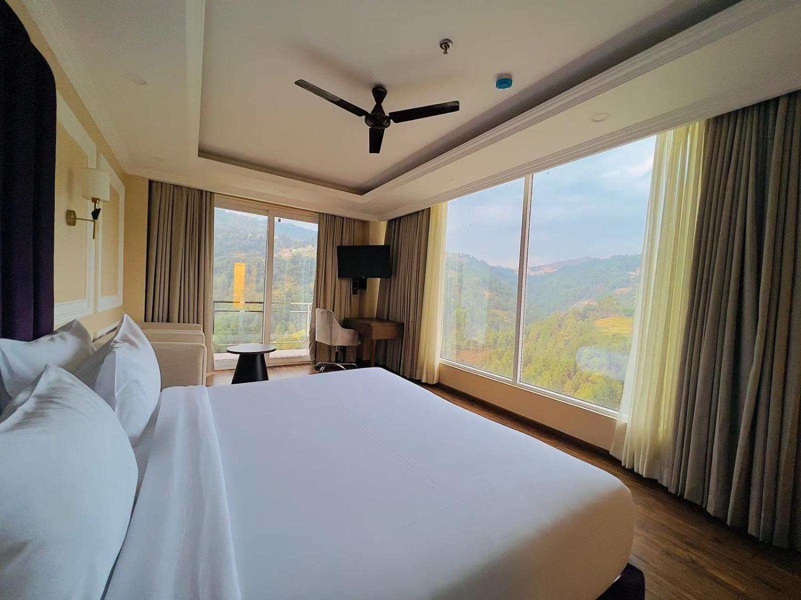 Claret Inn & Suites - ดัลเฮาซี ภายนอก รูปภาพ