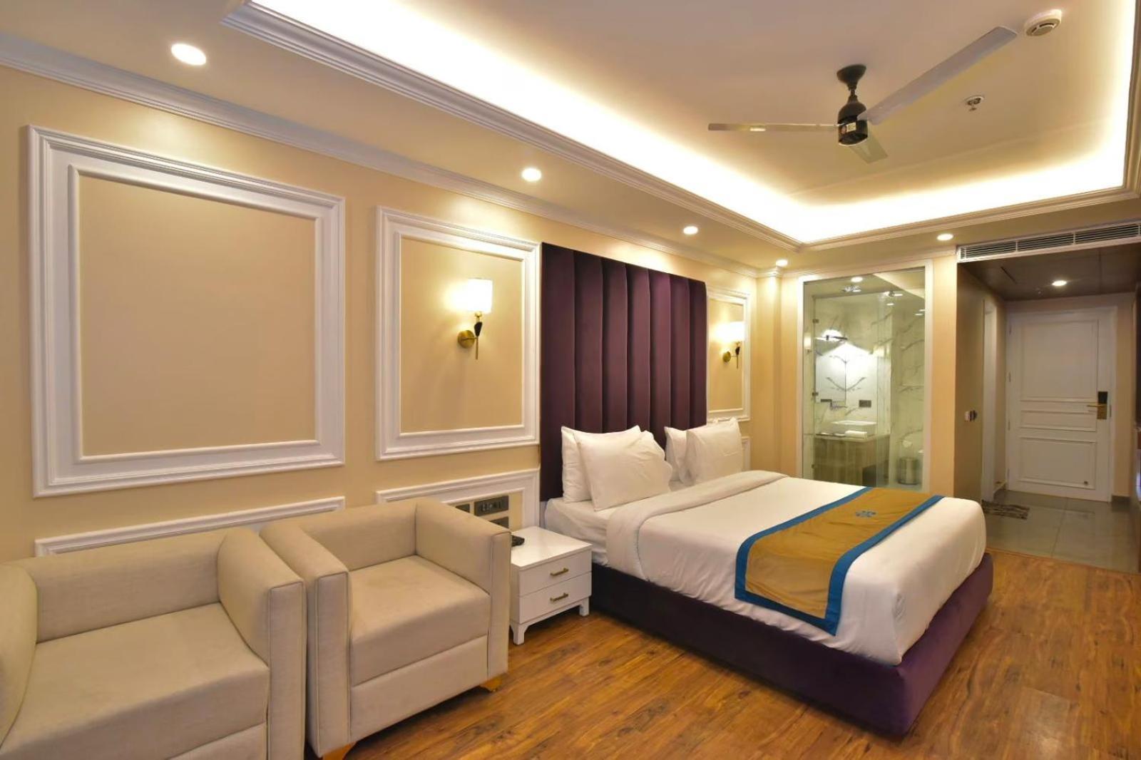 Claret Inn & Suites - ดัลเฮาซี ภายนอก รูปภาพ